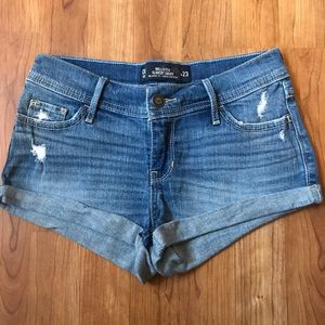 Hollister Low Rise Denim Jean Shorts Sz 00/23